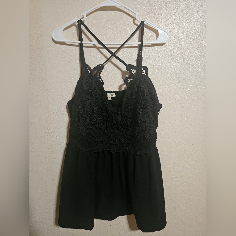 Main Strip Black Lace Camisole Top Size 1x